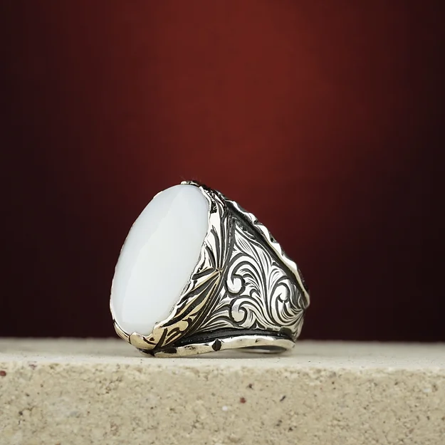 Natural White Mother-of-Pearl Stone-set Special Design Silver Ring