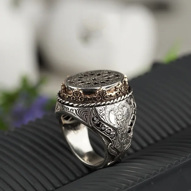 Black Mikro Zircon Stone-set Koç Antler Engraved Silver Ring