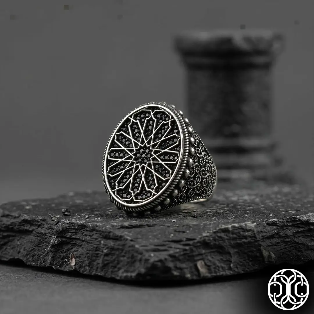 Seljuk Star Motif Black Stone Mıhlamalı Silver Ring