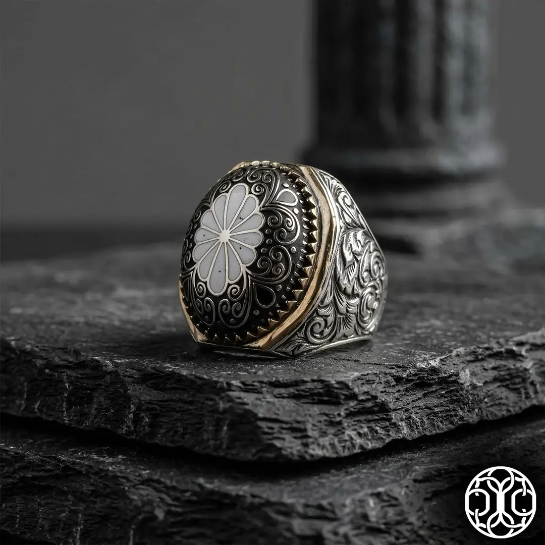 Inlay Stone-set El Engraved Silver Ring