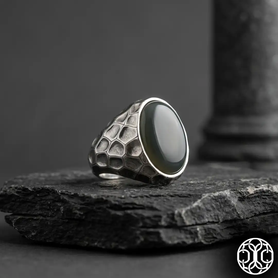 Yosun Green Stone-set Silver Ring